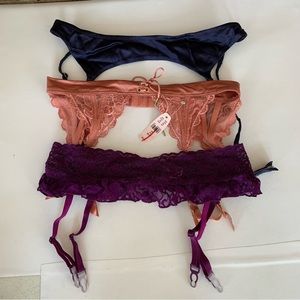 Victoria’s Secret Set of 3 Garter Belts assorted colors styles Women’s small NEW